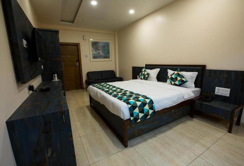 هتل Balaji Palace