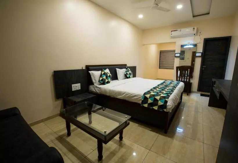 ホテル Balaji Palace