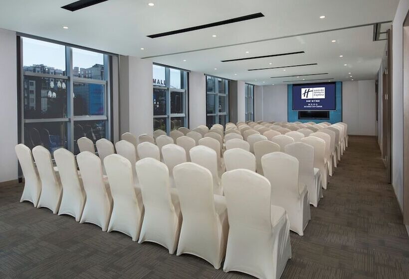 ホテル Holiday Inn Express   Xichang City Center, An Ihg