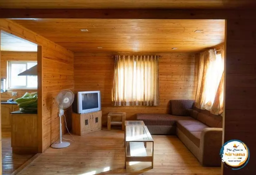 The Door To Nirvana Backpackers Hostel Kotagiri