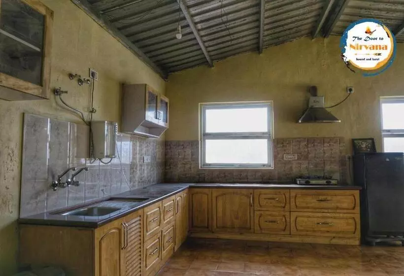 The Door To Nirvana Backpackers Hostel Kotagiri