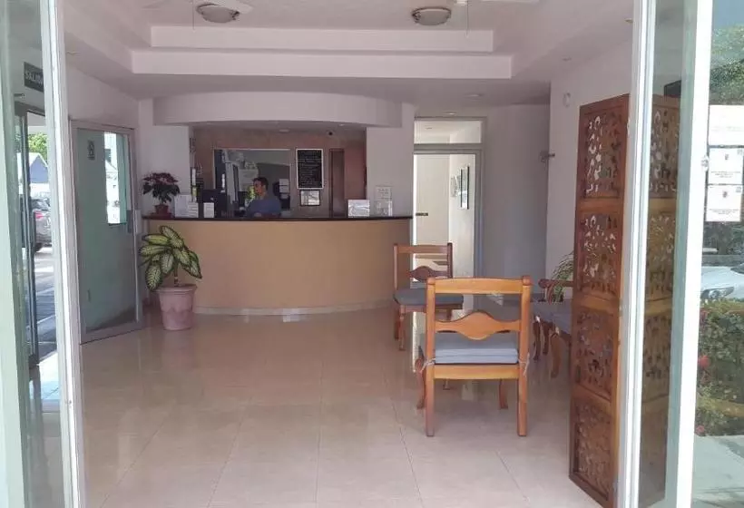 هتل Villa Campeche