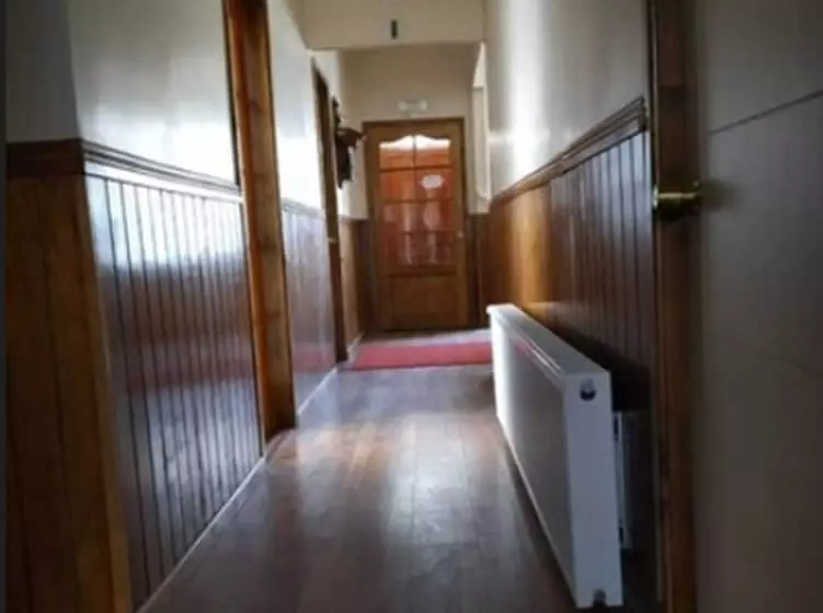 پانسیون Hostal Casa Miranda