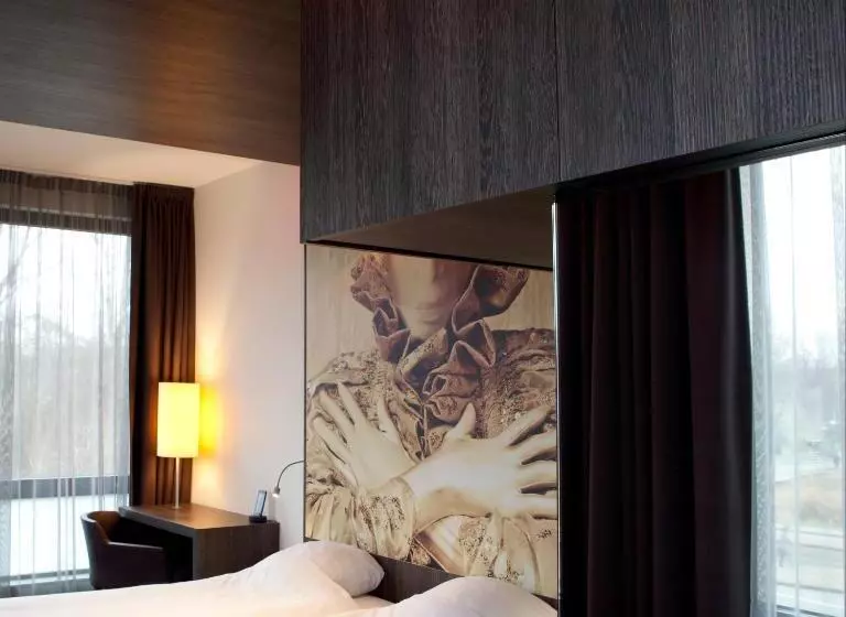 Skotel Amsterdam, Hotelschool The Hague