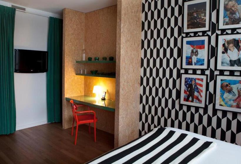 Skotel Amsterdam, Hotelschool The Hague