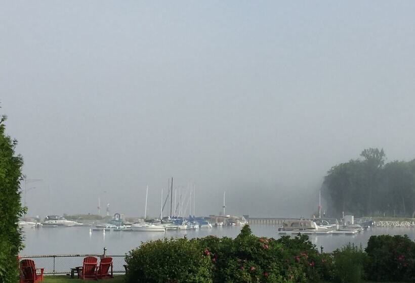 ホテル Manoir D'orsennens