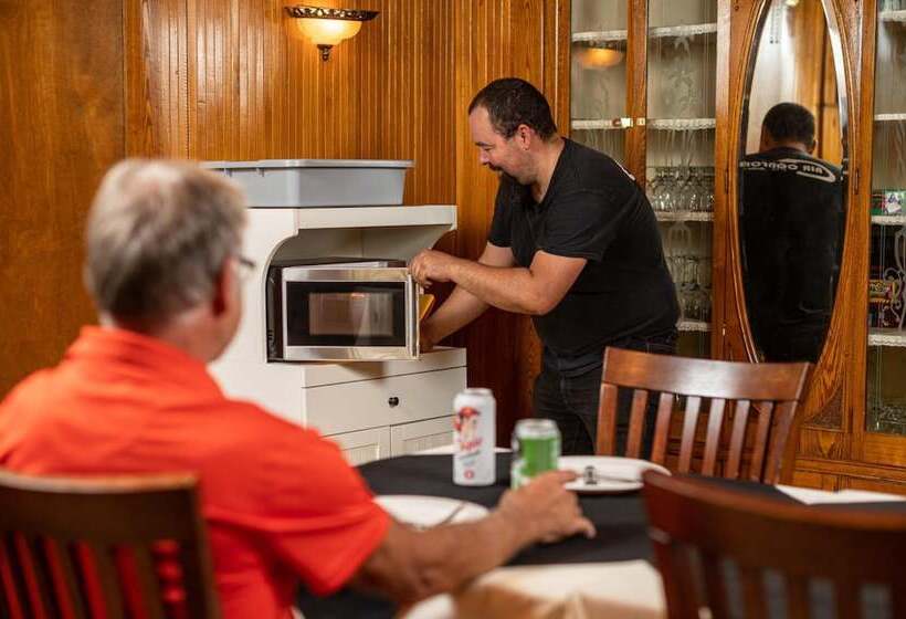 ホテル Manoir D'orsennens