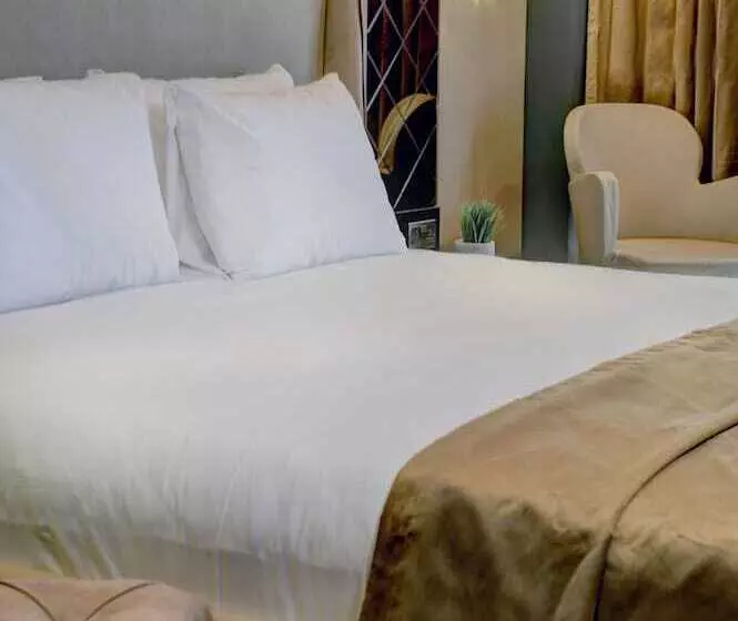 Putney Hotel; Bw Signature Collection