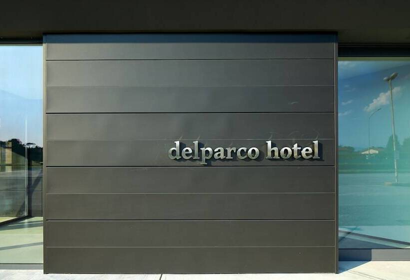 فندق Delparco