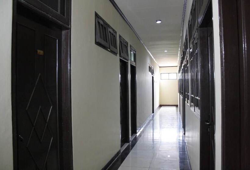 Hotel Oyo 181 Wisma Bintang