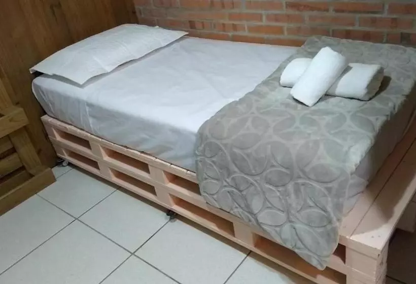 Caminhos Do Vale Europeu Hostel