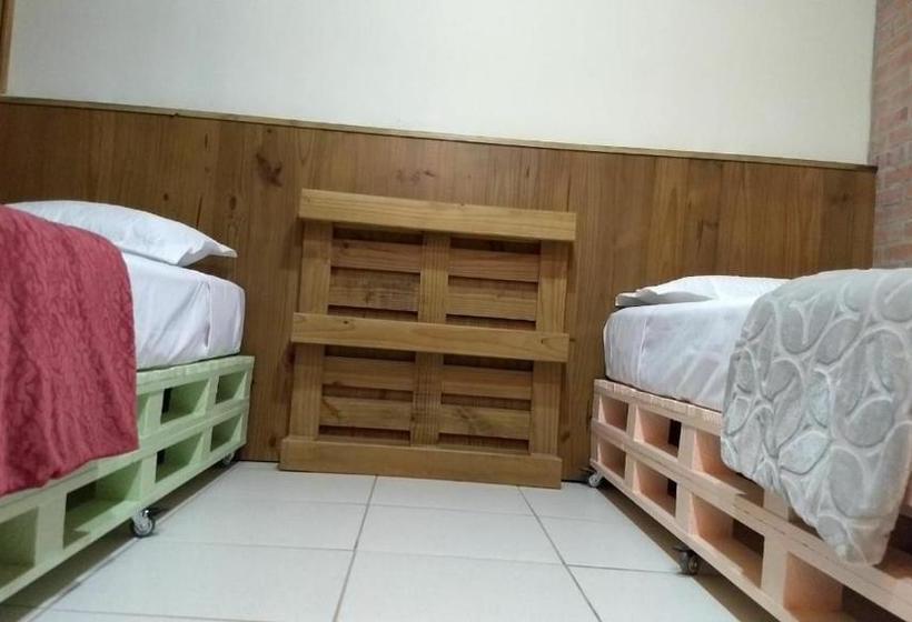 Caminhos Do Vale Europeu Hostel