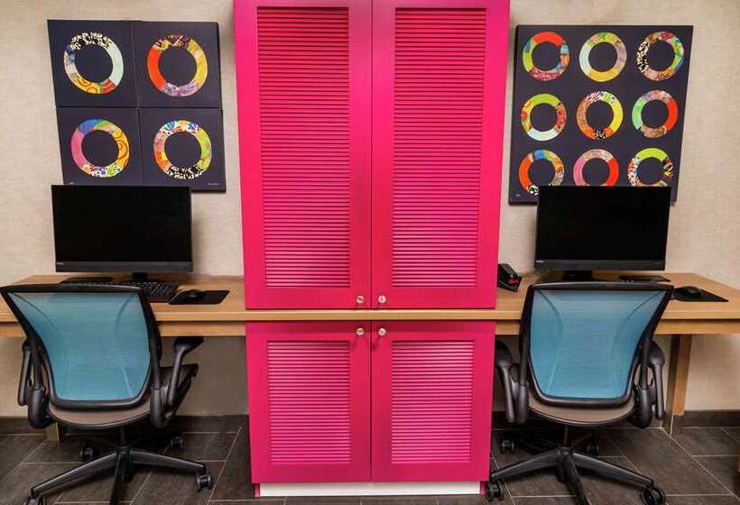 هتل Home2 Suites By Hilton San Antonio At The Rim