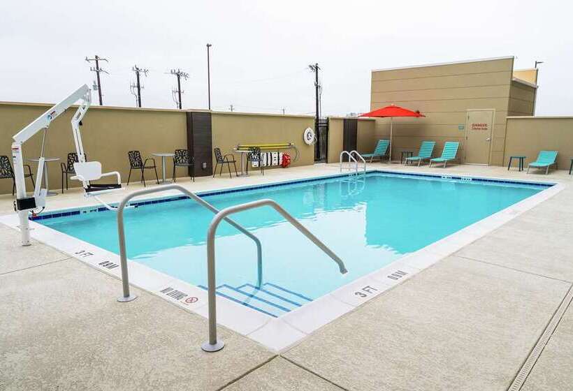 هتل Home2 Suites By Hilton San Antonio At The Rim