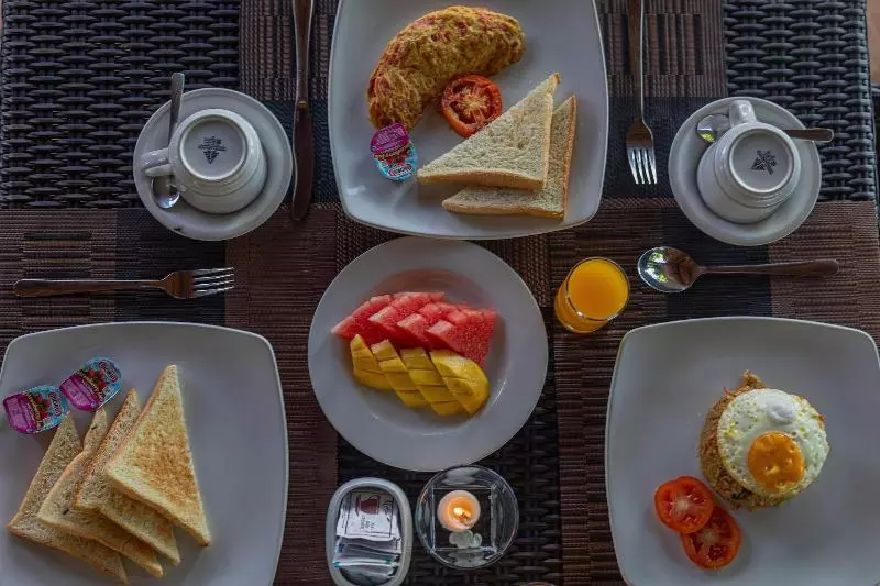 Hotelli Tatak Bunut Villa Ceningan