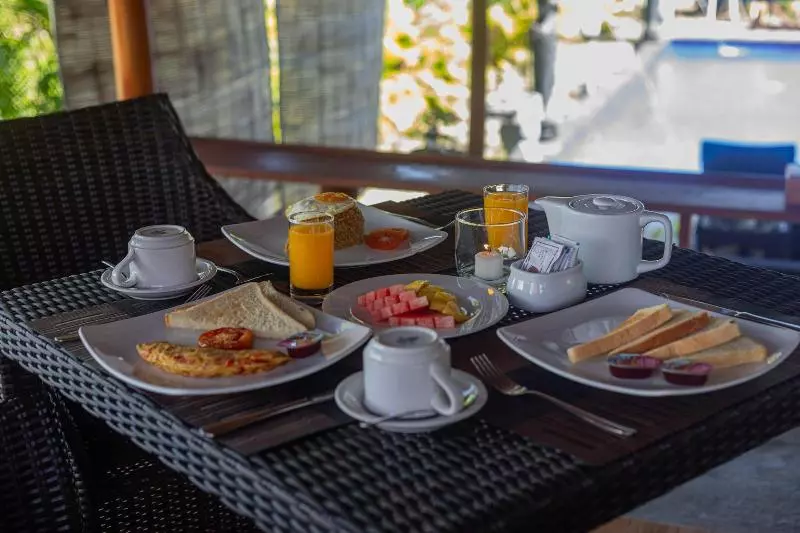 Hotelli Tatak Bunut Villa Ceningan