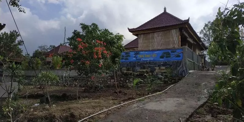 Hotelli Tatak Bunut Villa Ceningan