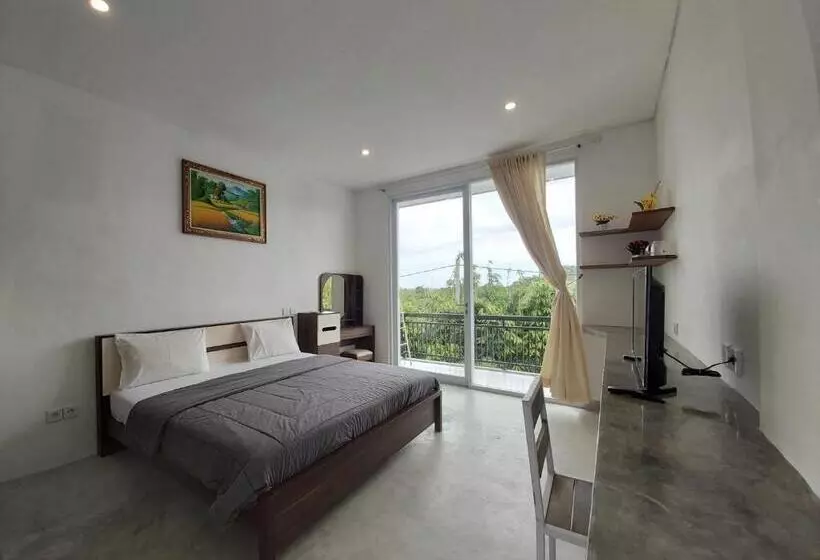 Margarita Surf Hostel Canggu
