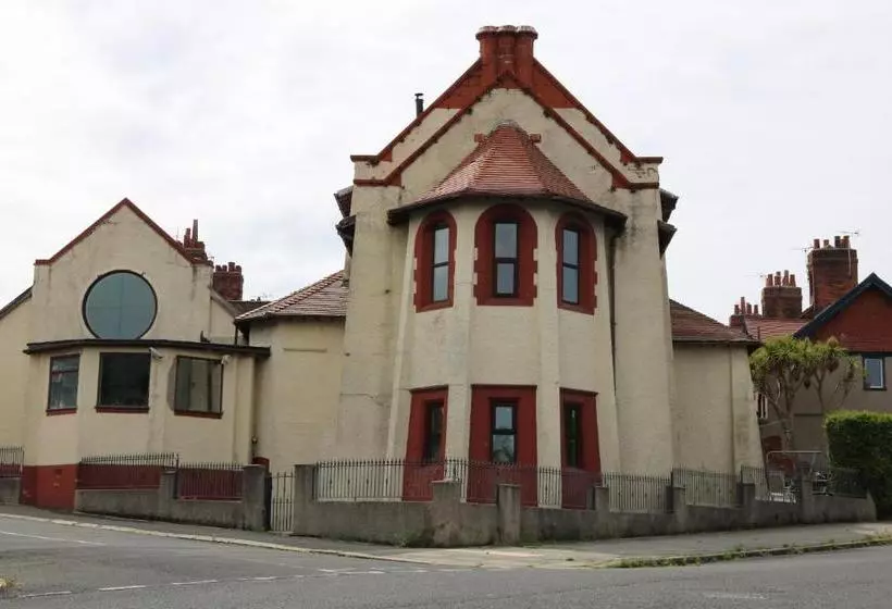پانسیون Victoria House