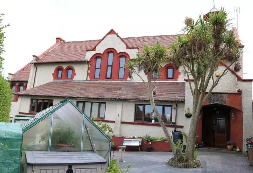 پانسیون Victoria House