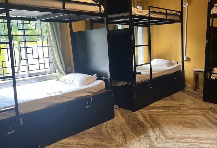 Auberge Hôtelière Jungle By Sturmfrei Vagator