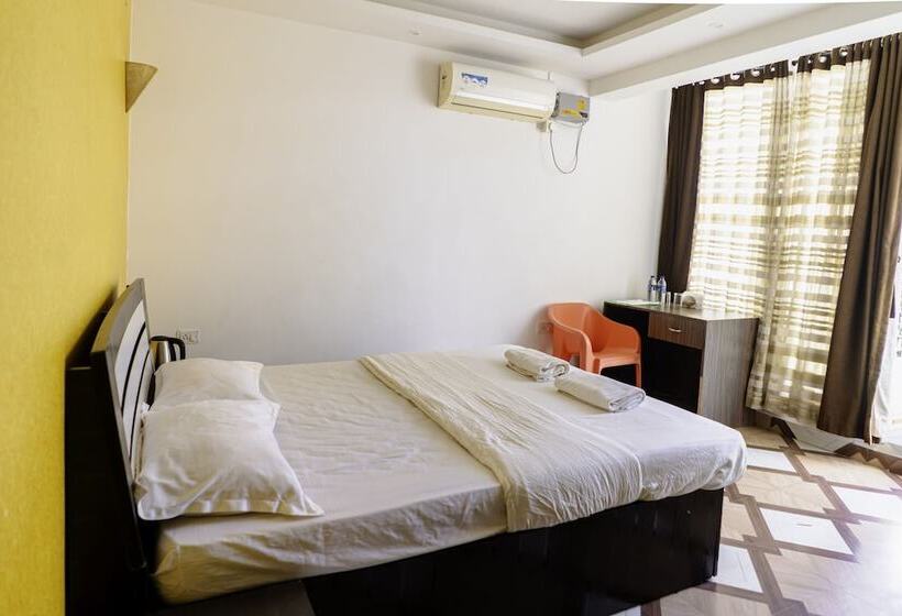 Auberge Hôtelière Jungle By Sturmfrei Vagator