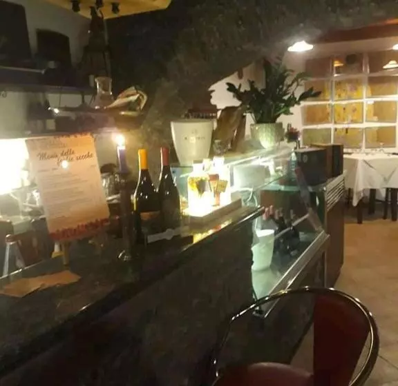ベッドアンドブレックファースト Taverna Del Dolmen