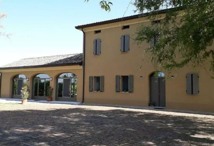 ホテル Agriturismo Vitae