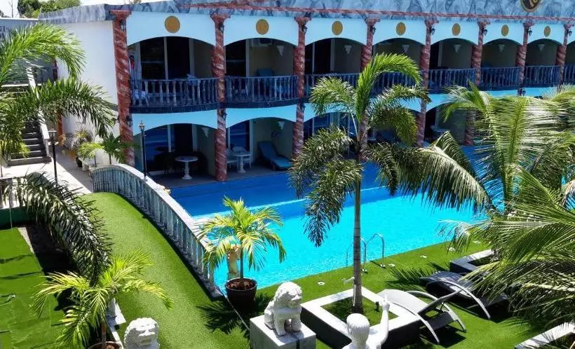 Hotelli Roman Empire Panglao Boutique Resort