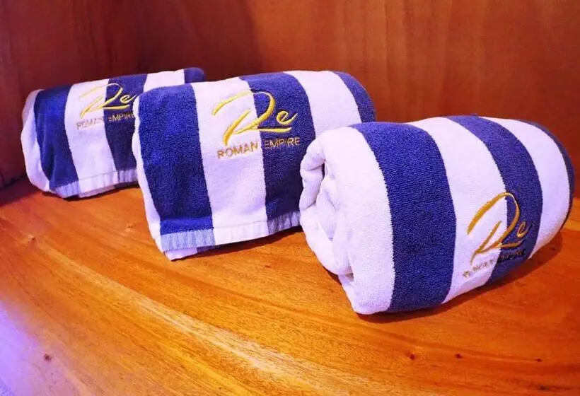 Hotelli Roman Empire Panglao Boutique Resort