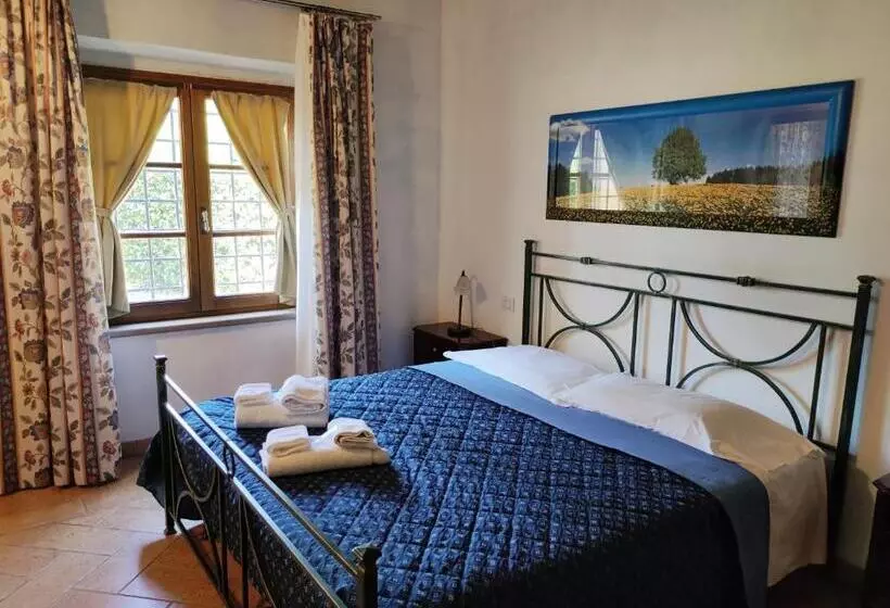 ホテル Agriturismo Santa Cristina