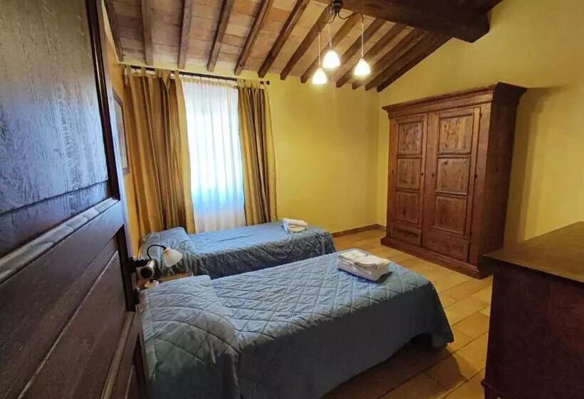 ホテル Agriturismo Santa Cristina