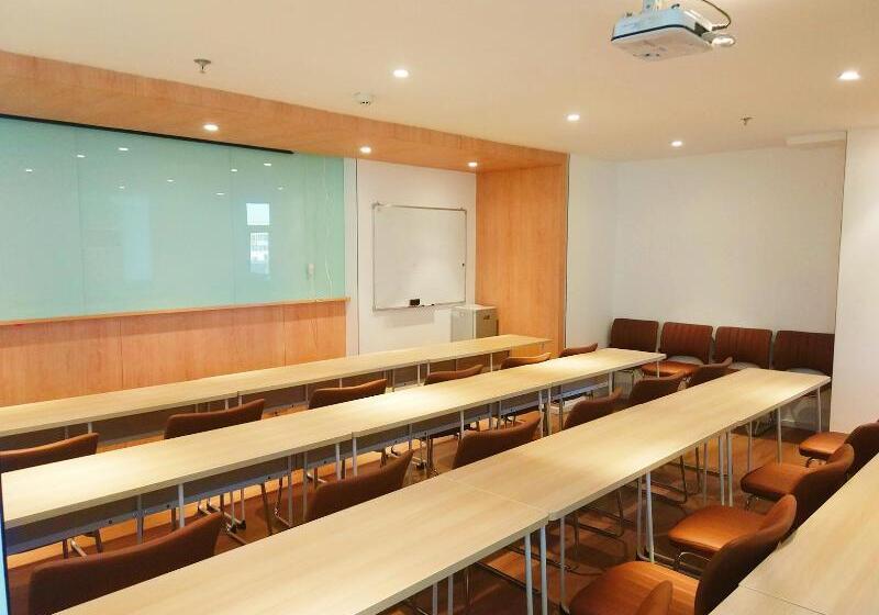 Hotel Hanting Changchun Hongqi Street Wanda