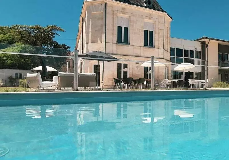 ホテル Green Hôtels Bordeaux Arena