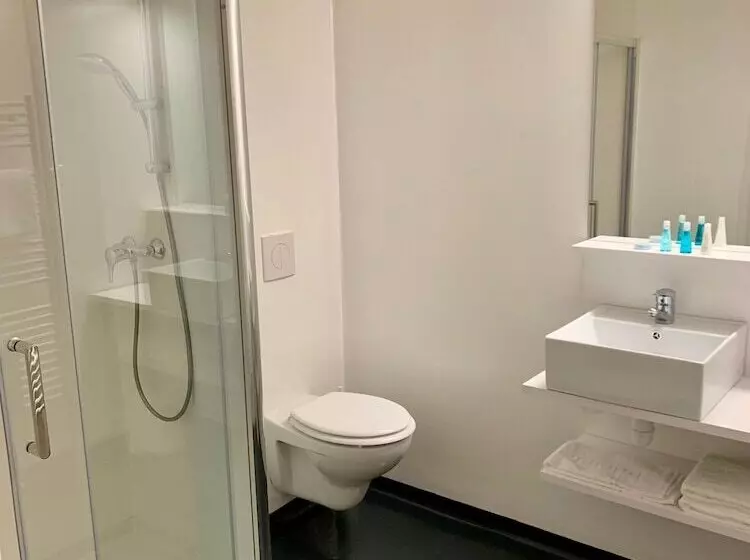 ホテル Green Hôtels Bordeaux Arena