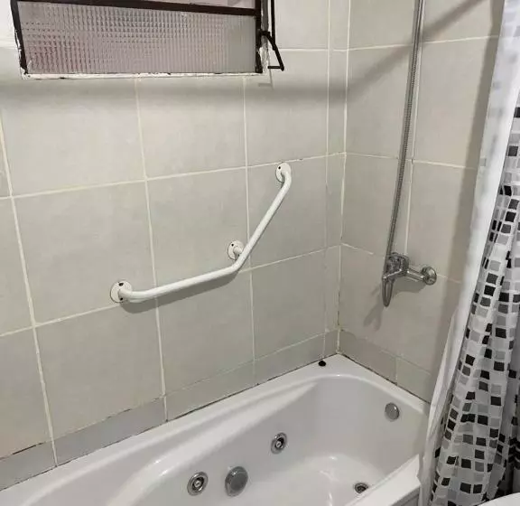 ホテル Los Antiguos