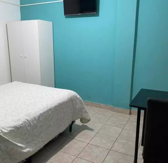 ホテル Los Antiguos