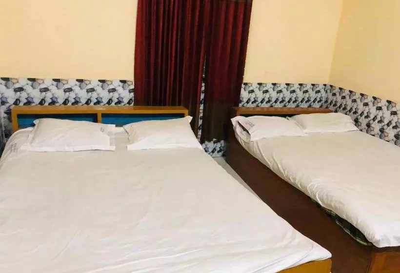 هتل Regal Palace