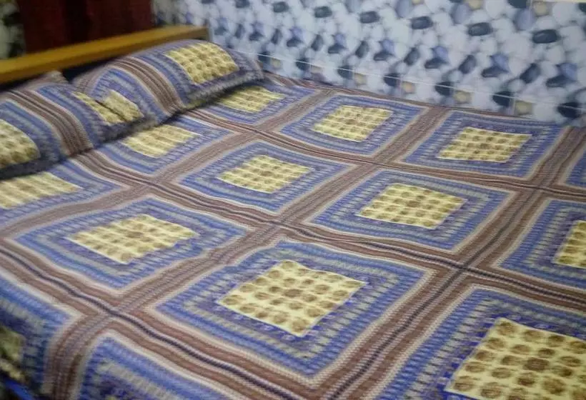 هتل Regal Palace