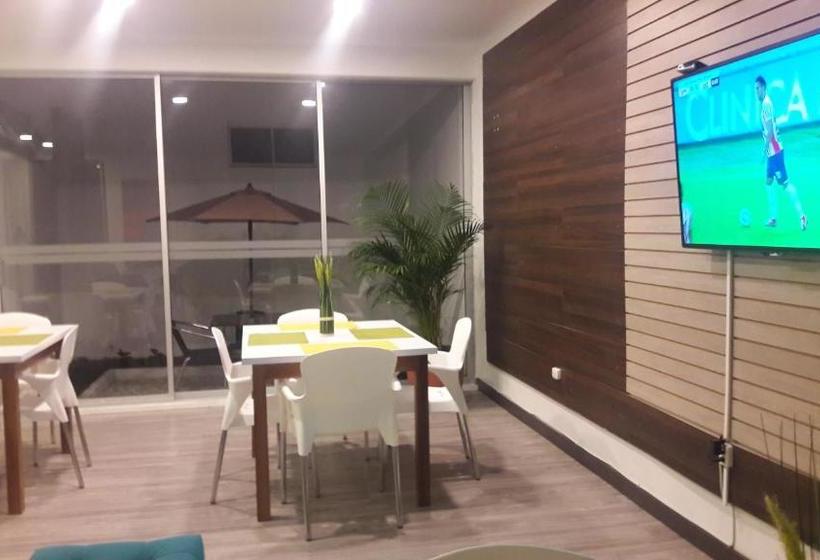 هتل Rosales Plaza