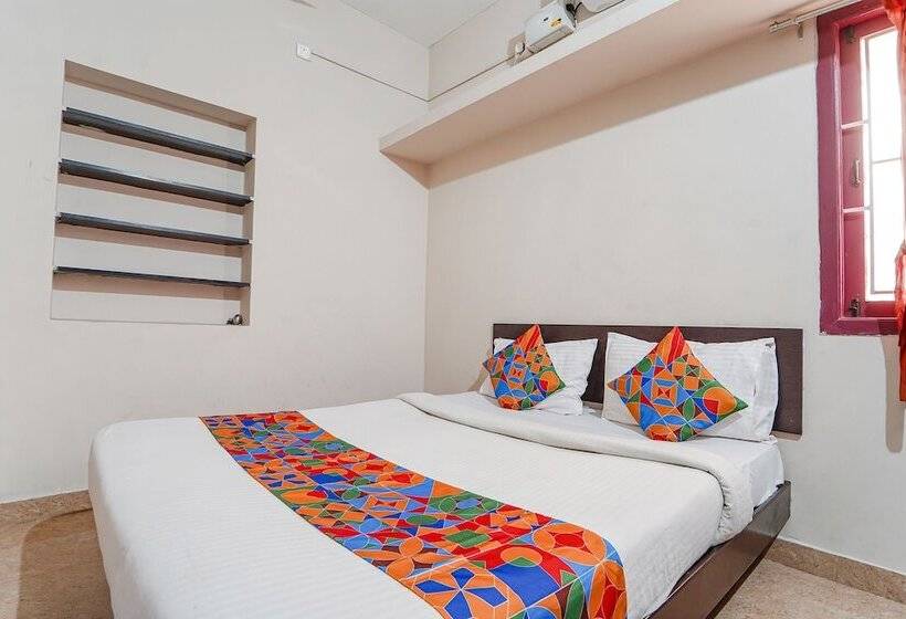 Hotel Varun Residency Airport Codissia Stay