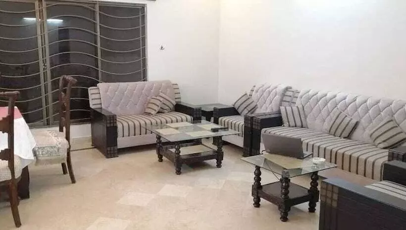 پانسیون Capri Residency