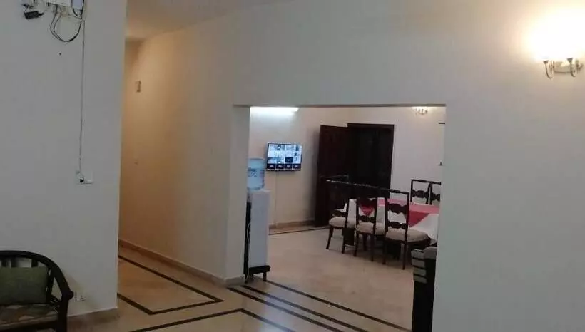 پانسیون Capri Residency