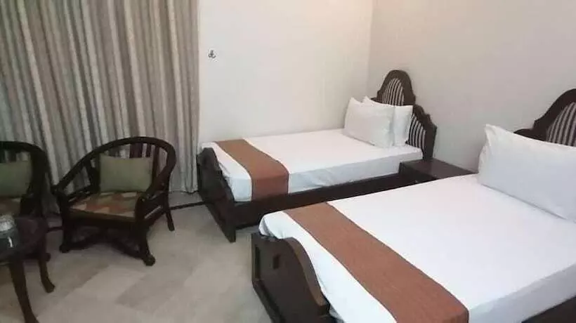 پانسیون Capri Residency