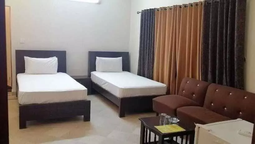 پانسیون Capri Residency