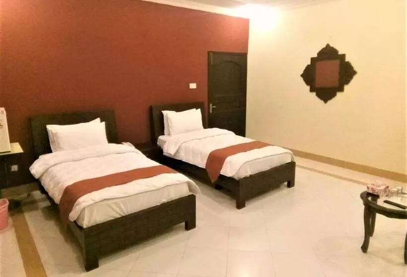 پانسیون Capri Residency