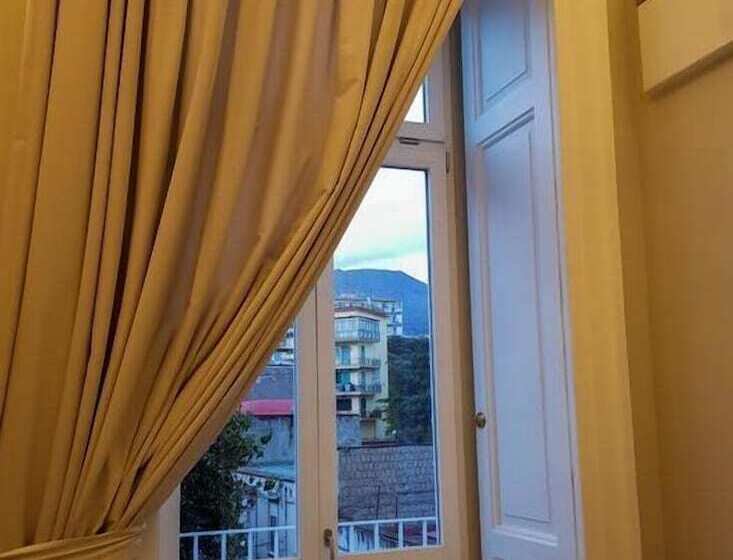 پانسیون Villa Cua