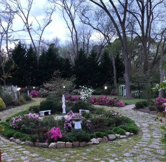 Aamiaismajoitus (B&B) Highgate Estate & Gardens