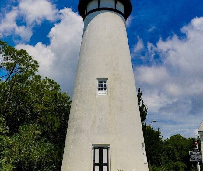 Nocleg ze śniadaniem The Addison On Amelia