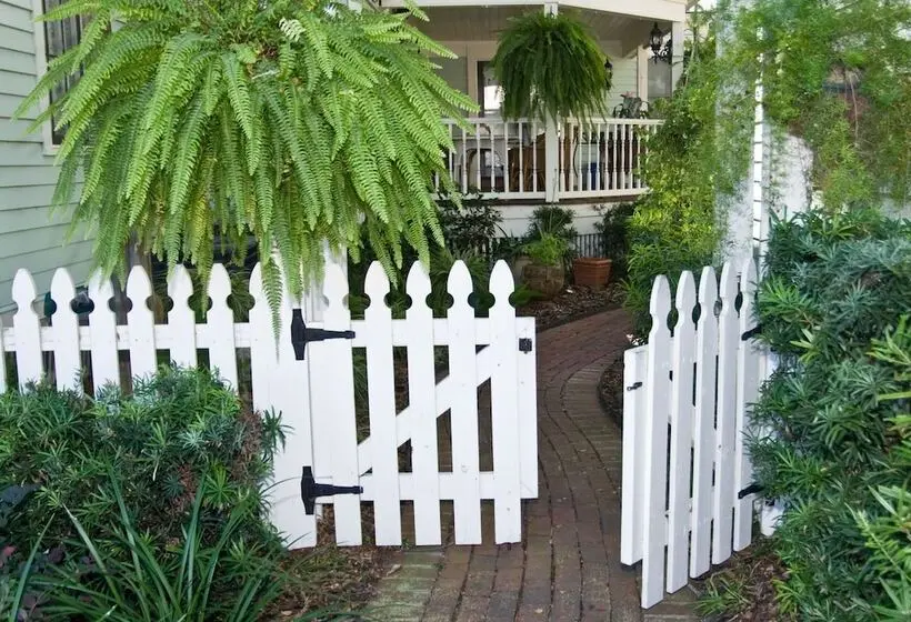 Aamiaismajoitus (B&B) The Addison On Amelia